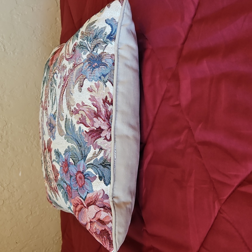 Vintage Floral Tapestry Throw Pillow - Picture 4 of 4
